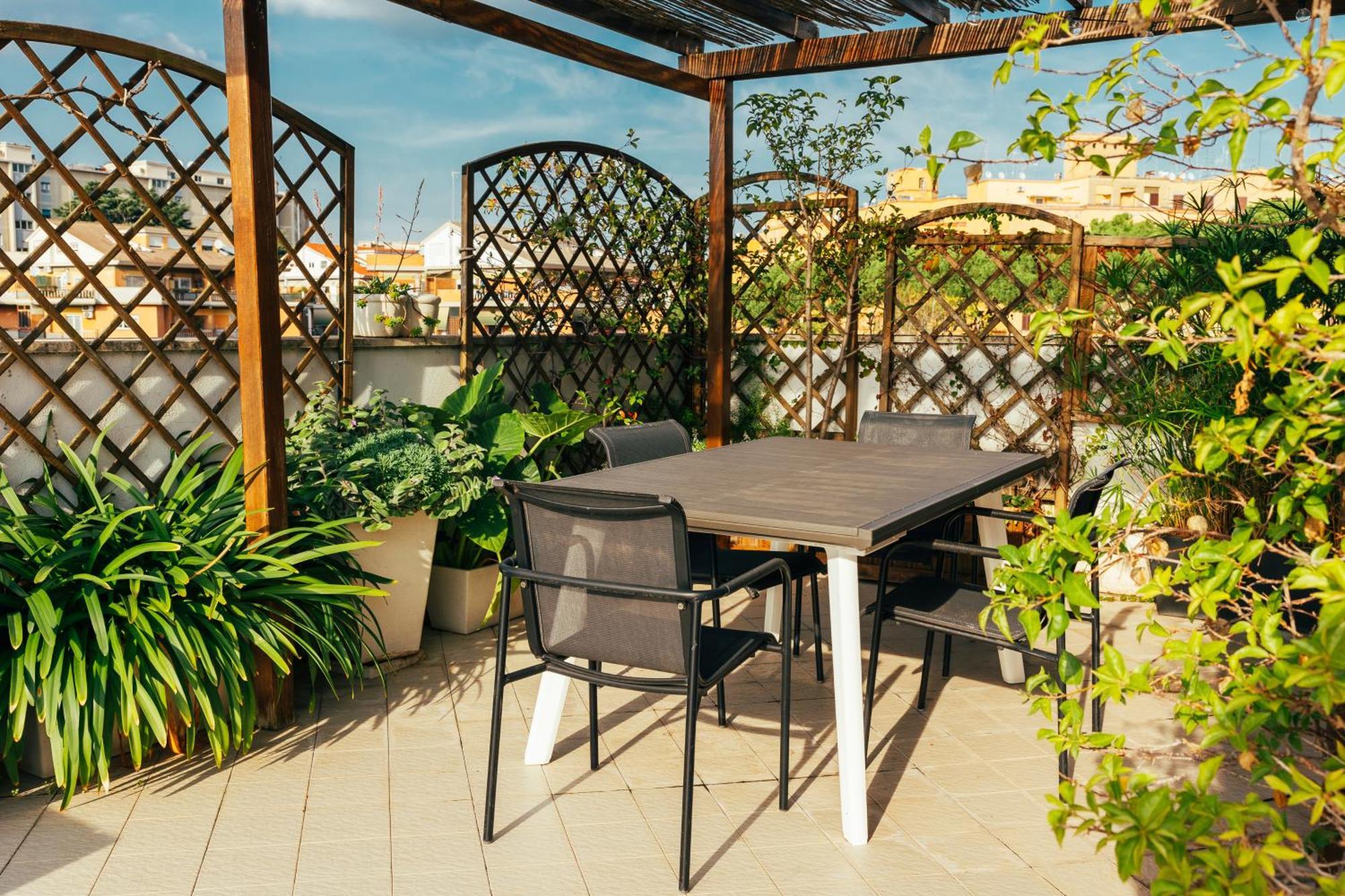 Sunset Apartment